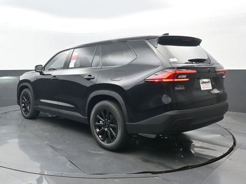 New 2026 Toyota Grand Highlander FWD image 3