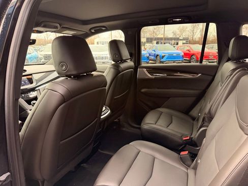 Used 2023 Cadillac XT6 Sport w/ Technology Package image 24