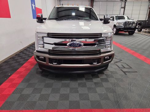 Used 2019 Ford F350 King Ranch w/ King Ranch Ultimate Package AWD/4WD image 4