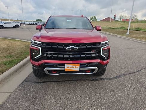New 2026 Chevrolet Suburban Z71 w/ Z71 Off-Road Package AWD/4WD image 3