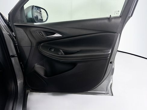 Used 2025 Buick Encore GX Preferred FWD image 30