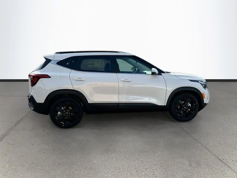 New 2026 Kia Seltos EX FWD image 8