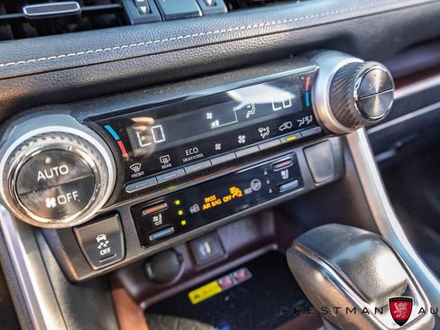 Used 2023 Toyota RAV4 Limited image 34