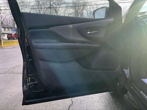 Used 2024 Nissan Murano SV w/ SV Midnight Edition Package image 22