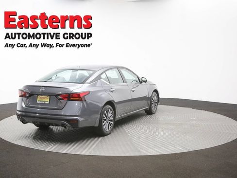 Used 2024 Nissan Altima 2.5 SV w/ SV Premium Package AWD/4WD image 36