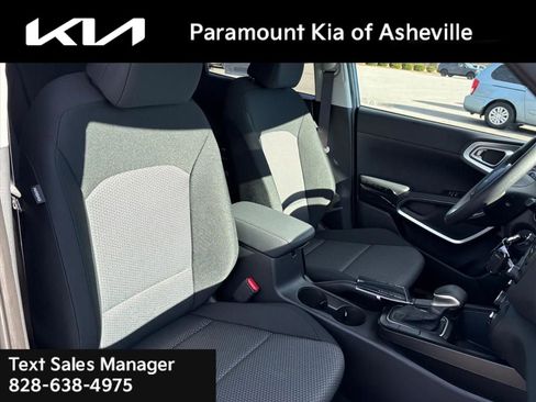 New 2025 Kia Soul LX image 17