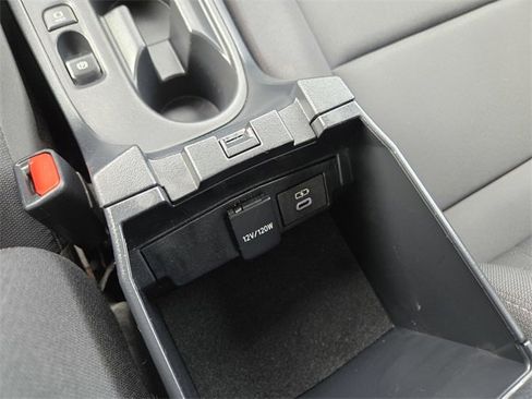 Used 2023 Toyota Corolla LE image 16