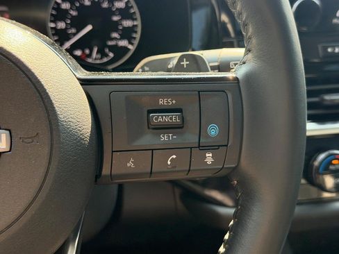 Used 2023 Nissan Pathfinder SL w/ SL Premium Package AWD/4WD image 21
