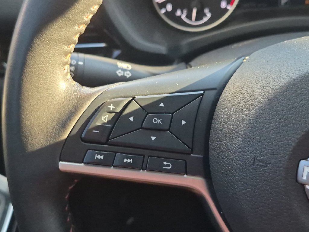 Certified 2025 Nissan Sentra SR w/ SR Premium Package FWD image 19