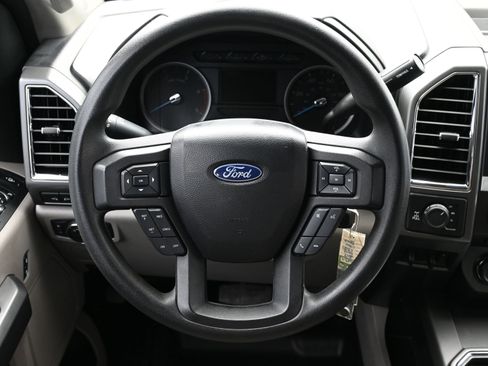 Used 2017 Ford F350 XLT w/ XLT Premium Package image 14