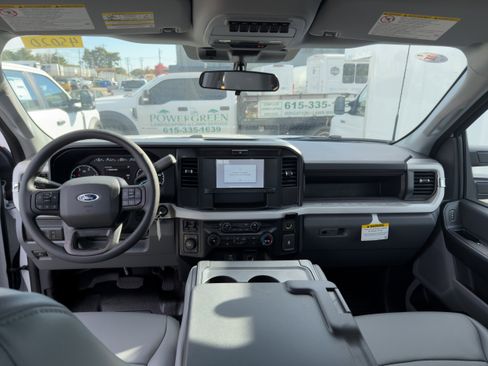 New 2026 Ford F550 4x4 Crew Cab image 9