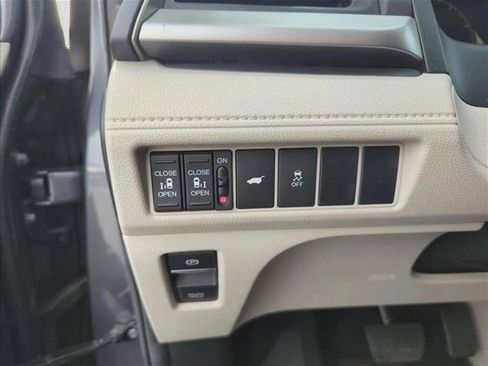 Used 2025 Honda Odyssey EX-L image 13