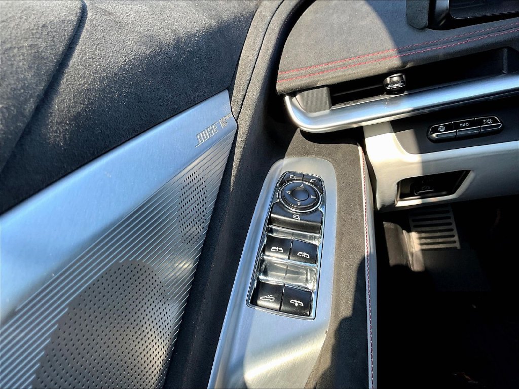 Used 2023 Chevrolet Corvette Stingray Premium Conv RWD image 16