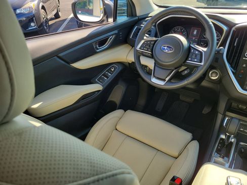 Certified 2025 Subaru Ascent Limited image 15