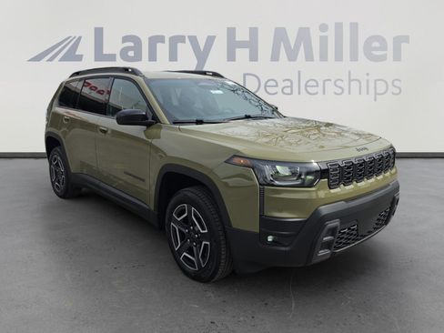 New 2026 Jeep Cherokee Laredo image 7