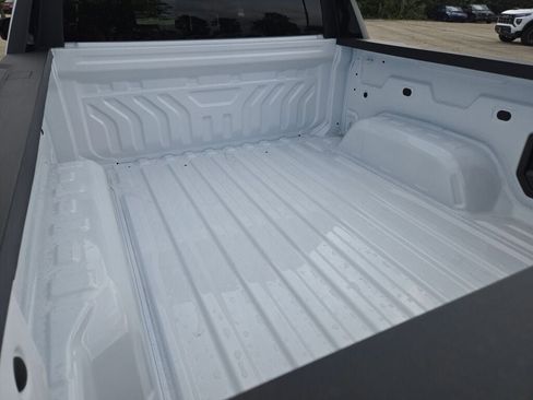 New 2026 GMC Sierra EV Elevation image 18