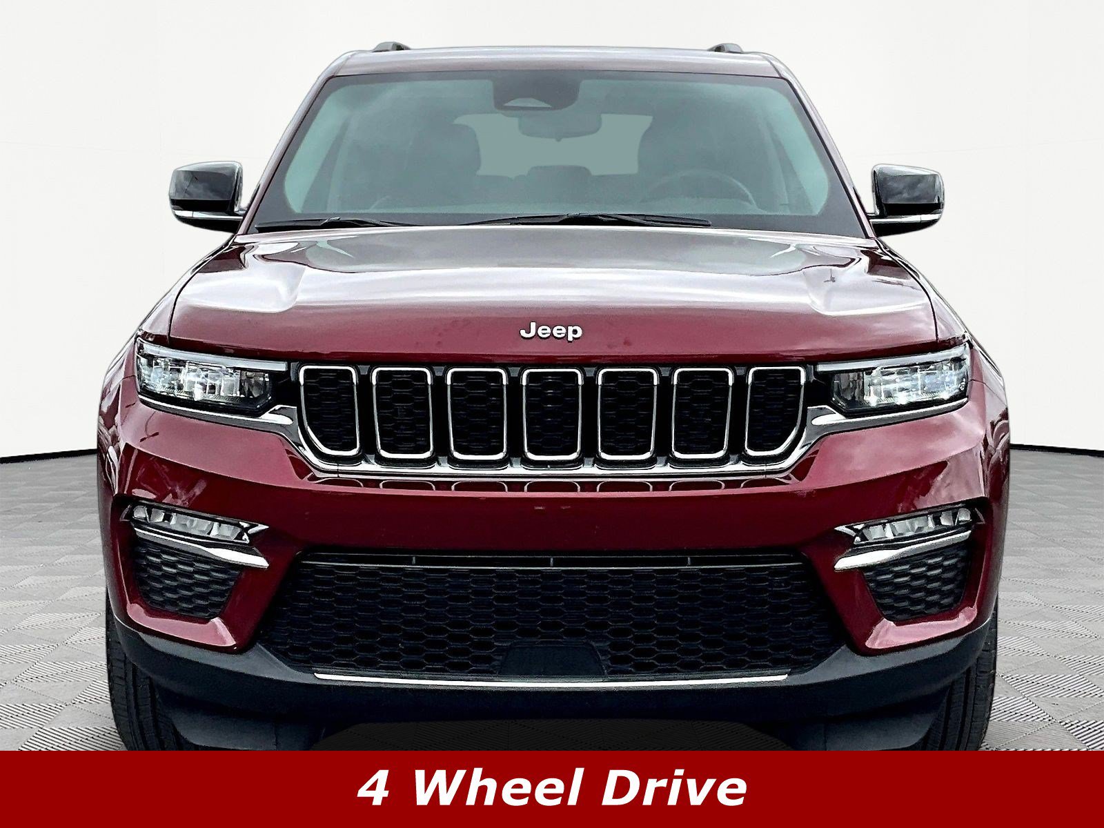 Used 2023 Jeep Grand Cherokee Limited AWD/4WD image 2