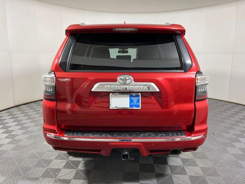 Used 2018 Toyota 4Runner Limited image 8