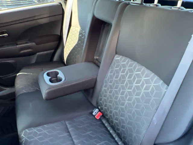 Used 2022 Mitsubishi Outlander Sport LE FWD image 30