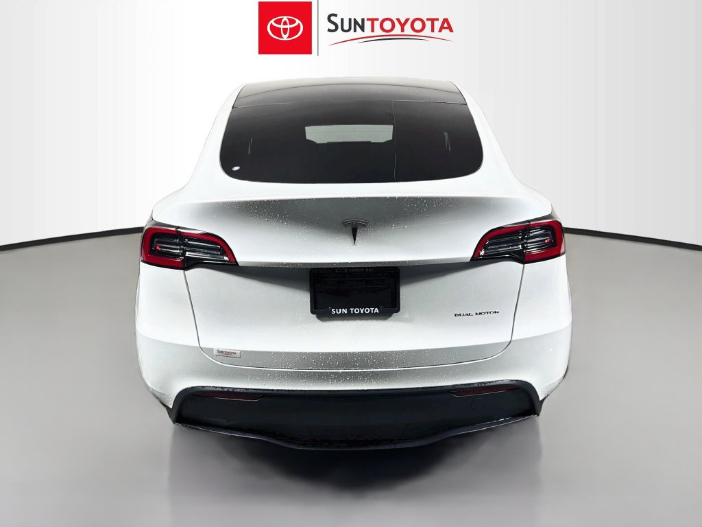 Used 2025 Tesla Model Y Long Range AWD/4WD image 4