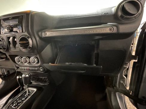 Used 2015 Jeep Wrangler Sport w/ Quick Order Package 24S image 15