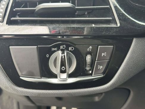 Used 2022 BMW 530i xDrive w/ M Sport Package image 24