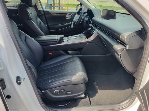 Used 2024 Genesis GV80 2.5T image 12