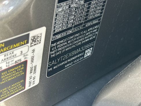 Certified 2021 Land Rover Range Rover Velar R-Dynamic S image 37