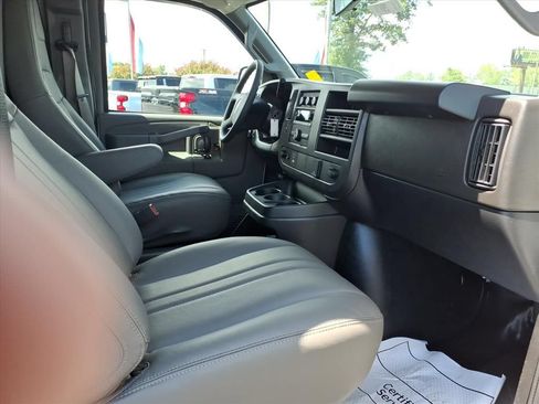 New 2026 Chevrolet Express 2500 w/ Driver Convenience Package RWD image 11