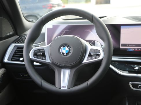 Certified 2026 BMW X5 sDrive40i w/ M Sport Package RWD image 30