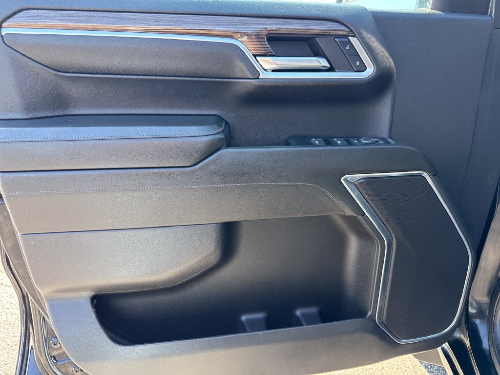 Certified 2023 Chevrolet Silverado 1500 RST AWD/4WD image 12