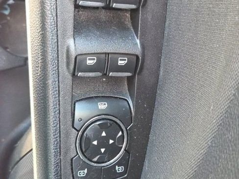 Used 2020 Ford Fusion SE image 22