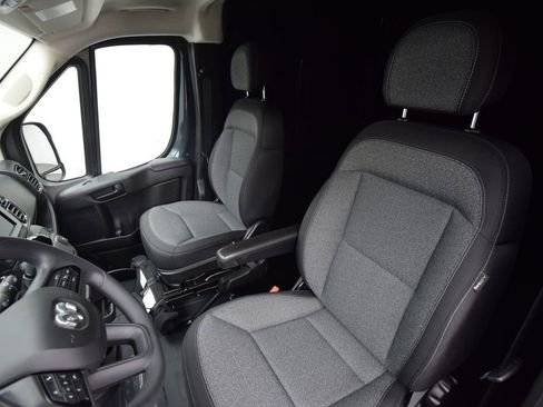 New 2026 RAM ProMaster 2500 w/ Convenience Group image 34
