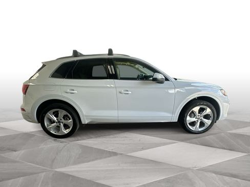 Used 2025 Audi Q5 2.0T Premium Plus w/ Premium Plus Package AWD/4WD image 9