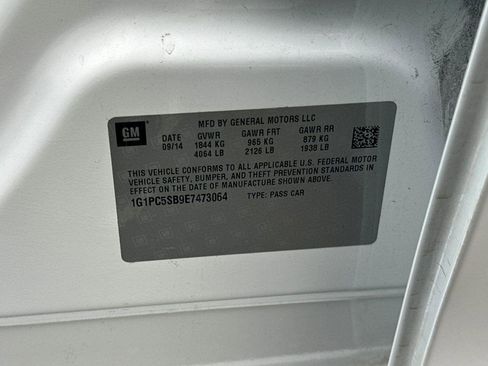 Used 2014 Chevrolet Cruze LT w/ Technology Package image 28