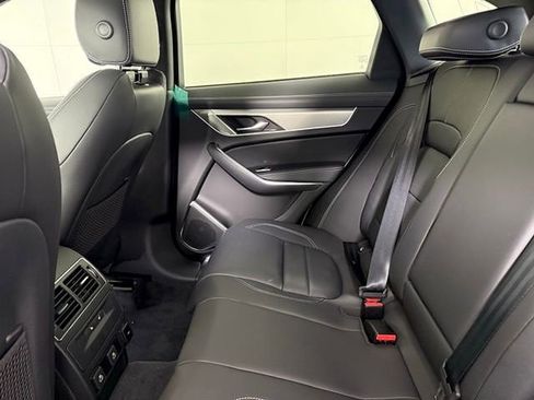 Used 2025 Jaguar F-PACE R-Dynamic S image 27
