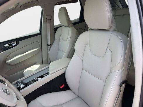 Certified 2024 Volvo XC60 B5 Plus w/ Climate Package AWD/4WD image 20