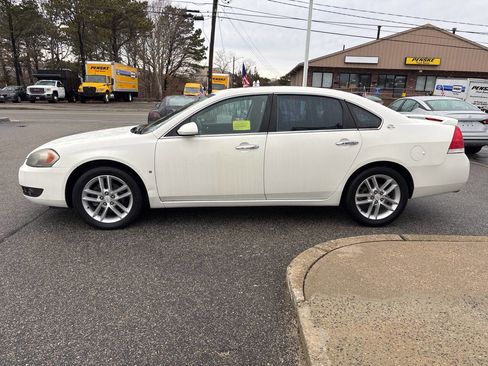 Used 2008 Chevrolet Impala LTZ image 6