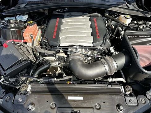 Used 2022 Chevrolet Camaro LT w/ RS Package RWD image 10