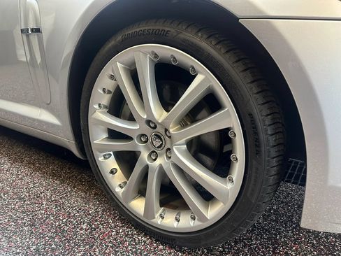 Used 2011 Jaguar XF Premium RWD image 33