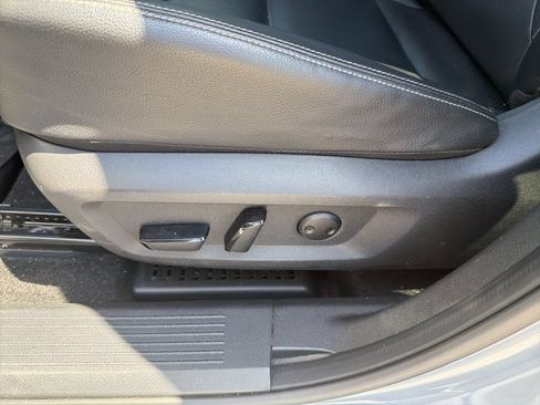 Used 2021 Nissan Rogue SL w/ Premium Package FWD image 12