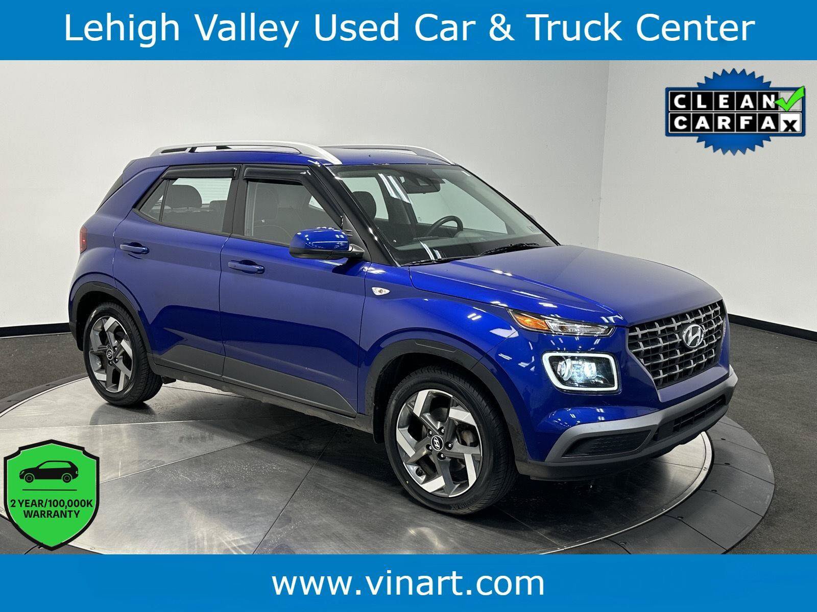 Used 2022 Hyundai Venue Limited FWD image 1