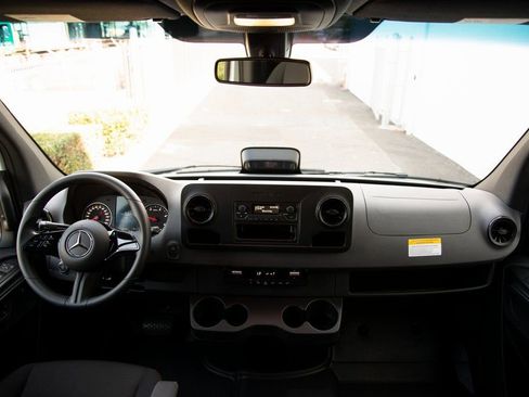 New 2025 Mercedes-Benz Sprinter 144 Cargo image 17