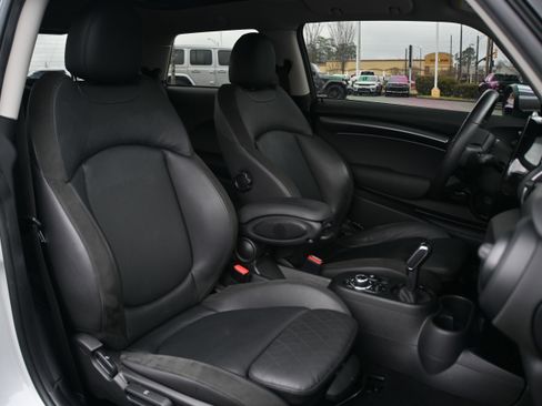 Used 2023 MINI Cooper SE image 18