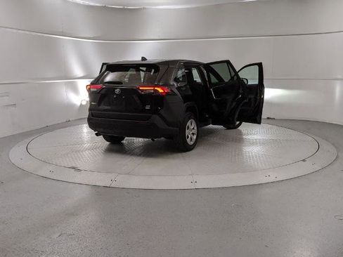 Used 2024 Toyota RAV4 LE image 9