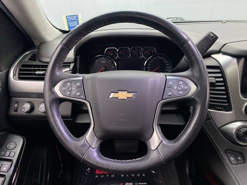 Used 2019 Chevrolet Tahoe LT AWD/4WD image 16