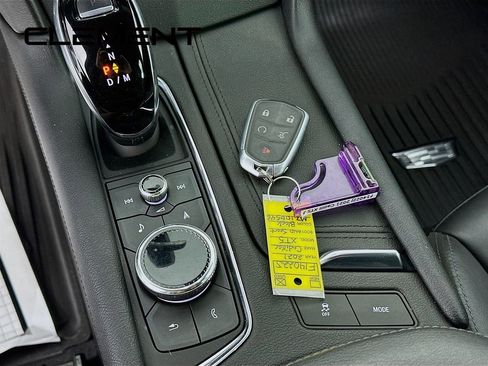 Used 2021 Cadillac XT5 Sportv image 24