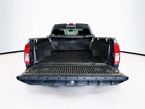 Used 2017 Nissan Frontier SV RWD image 19