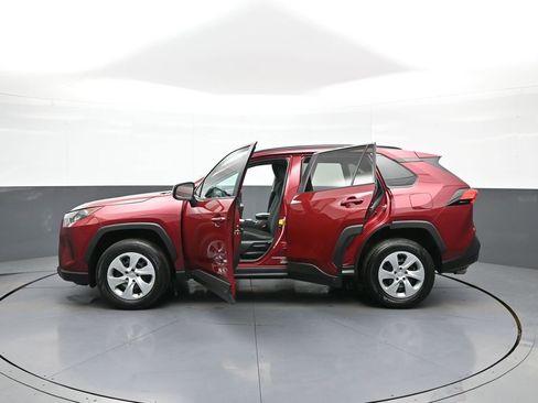 Used 2020 Toyota RAV4 LE AWD/4WD image 42