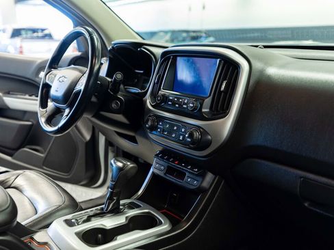 Used 2018 Chevrolet Colorado ZR2 image 16